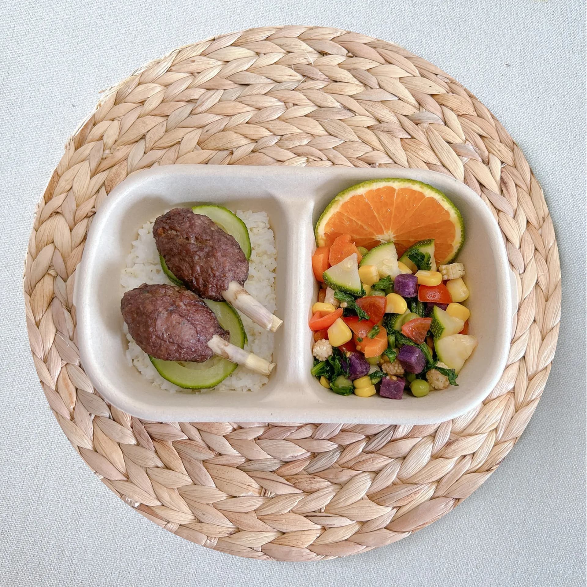 Cơm với Chạo nấm tim heo nướng và Salad rau củ đậu mix sốt cam